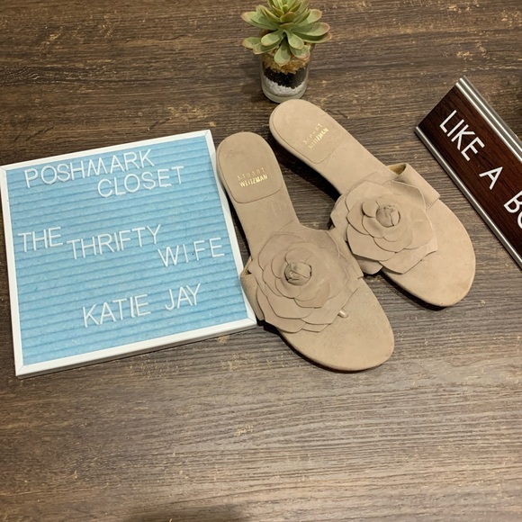 Stuart Weitzman Shoes - Stuart Weitzman Suede Flower Sandals Size 7